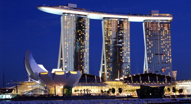 Marina Bay Sands à Singapour : La piscine la plus haute du monde