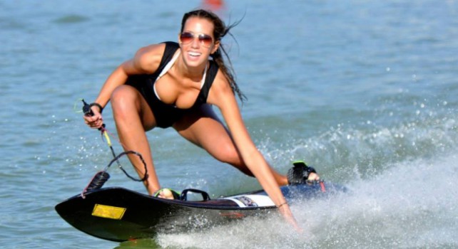 JetSurf : La planche de Surf motorisée