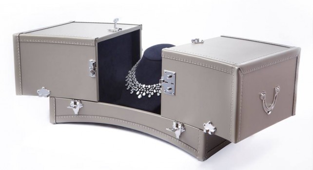 Moynat : Le malletier dévoile un coffre à bijou pour le nouveau collier Chaumet